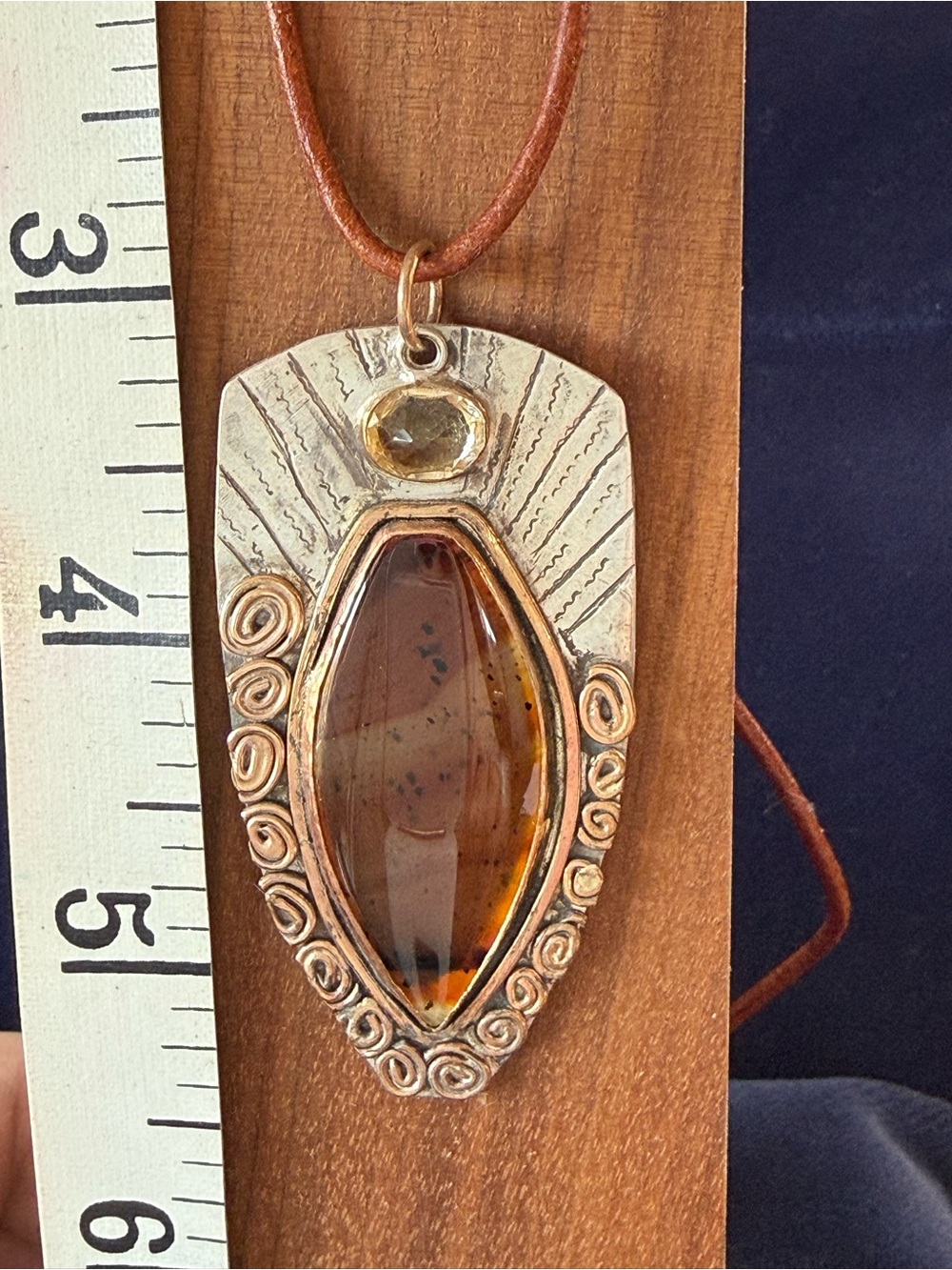 Handcrafted Amber Montana Agate Pendant Necklace in Brown and Gold